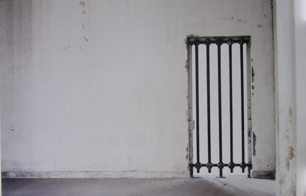 Sin titulo (ventana casa de piedra)		