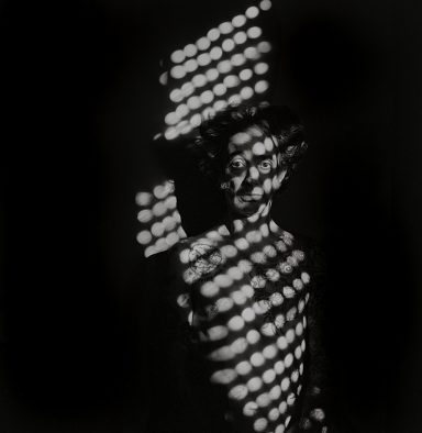 Autorretrato buscando a Xila