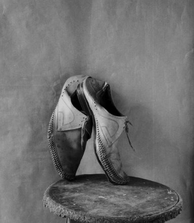 Espacio muerto con zapatos